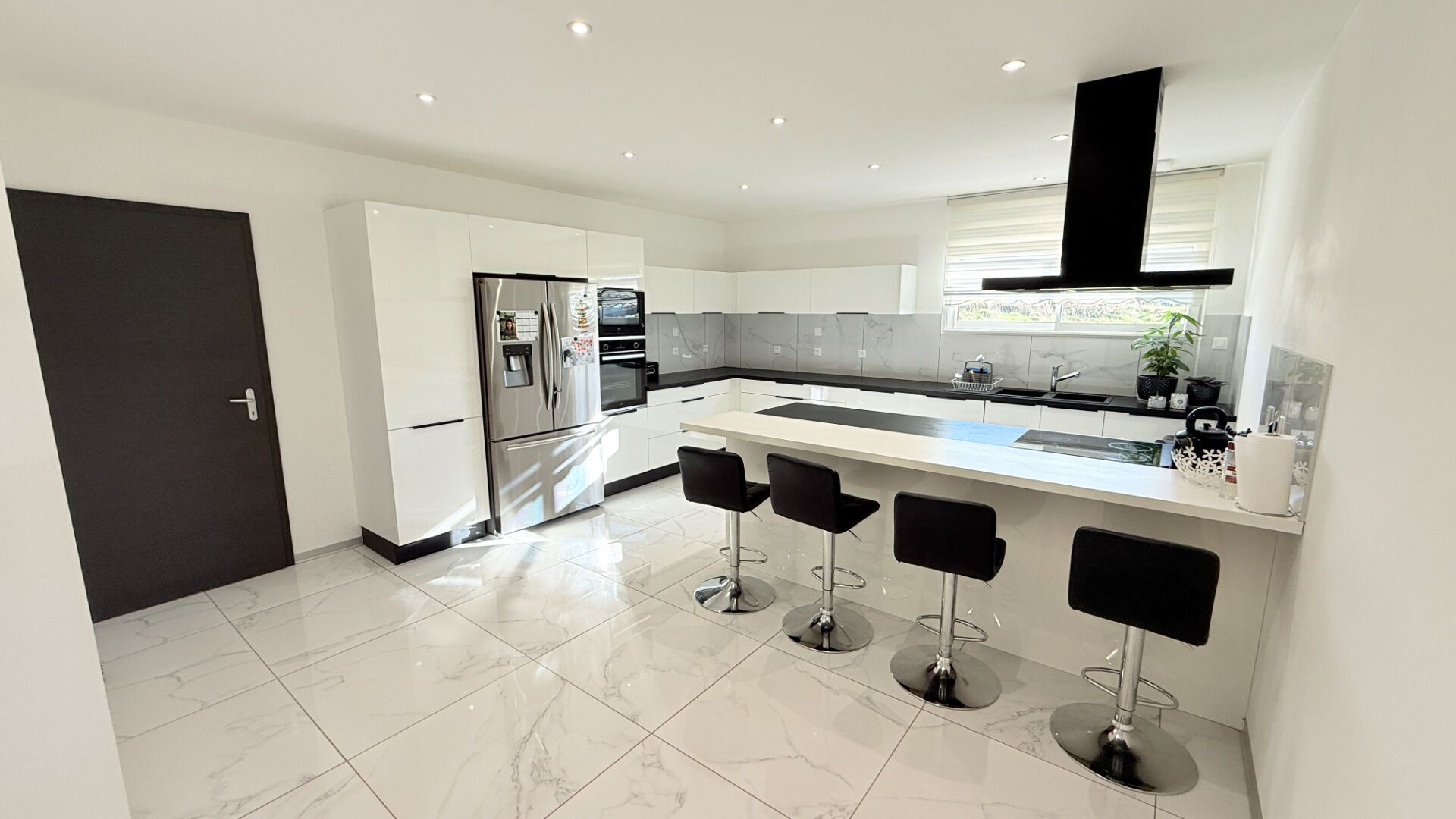 Photo Maison  5 pièce(s) 149 m2 image 2/6