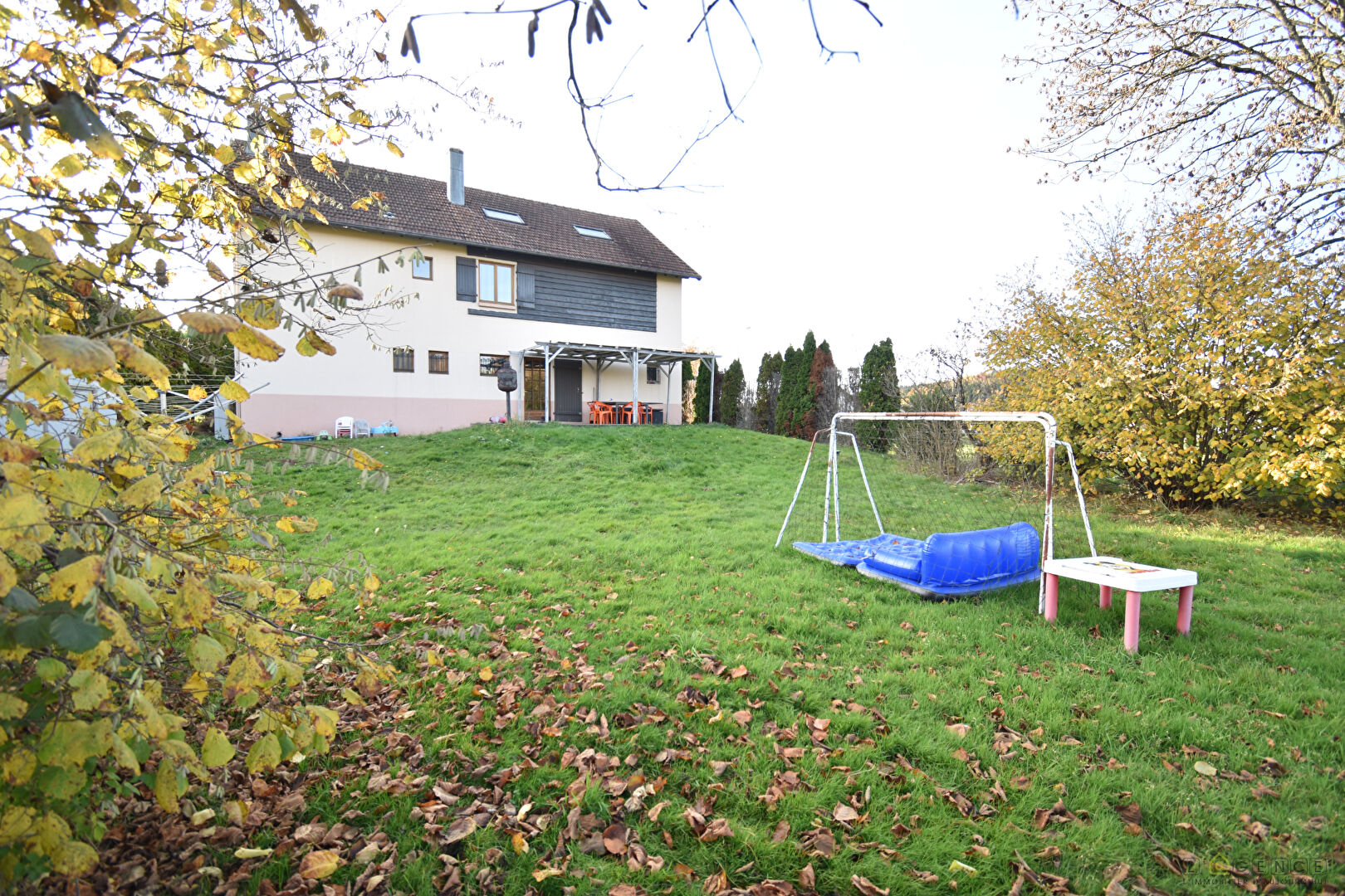 Photo Maison Saint Leonard 7 pièces 140 m2 image 1/6