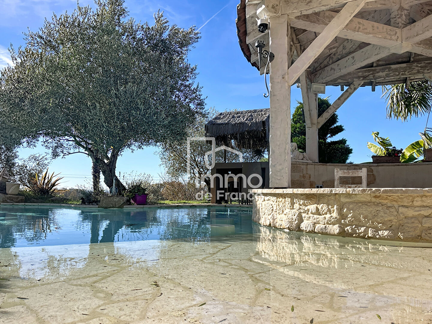 Villa Revonnas 11 pièce(s) 365 m2 PISCINE