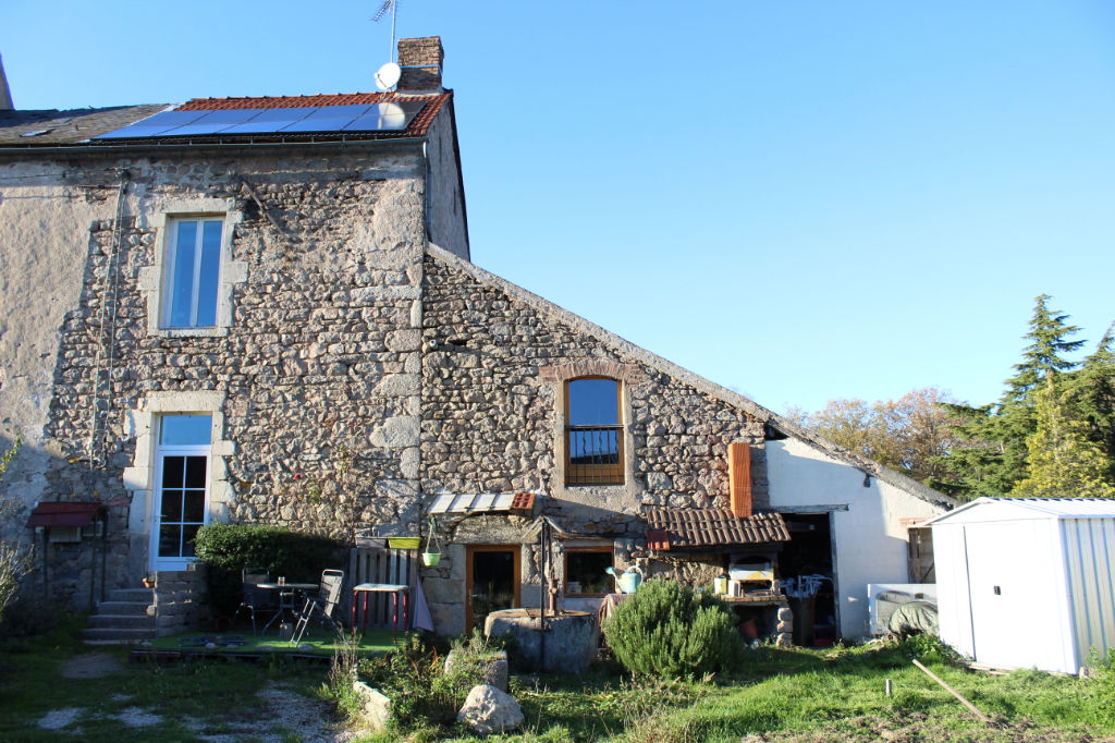 Photo Maison en pierres apparentes 104.13m² image 1/6