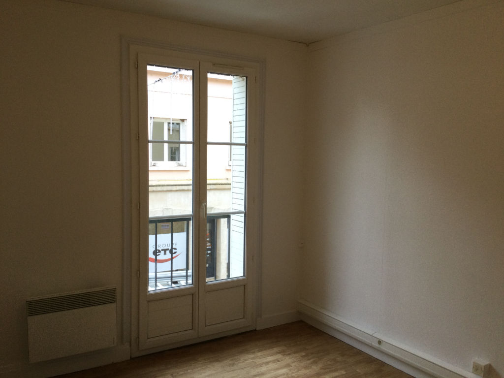 Photo Appartement Toucy 2 pièce(s) 38 m2 image 2/6
