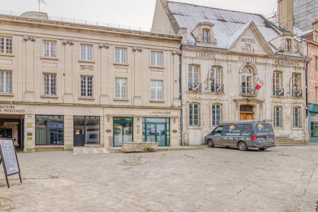 APPARTEMENT ATYPIQUE AUXERRE - 3 pièce(s) - 58 m2