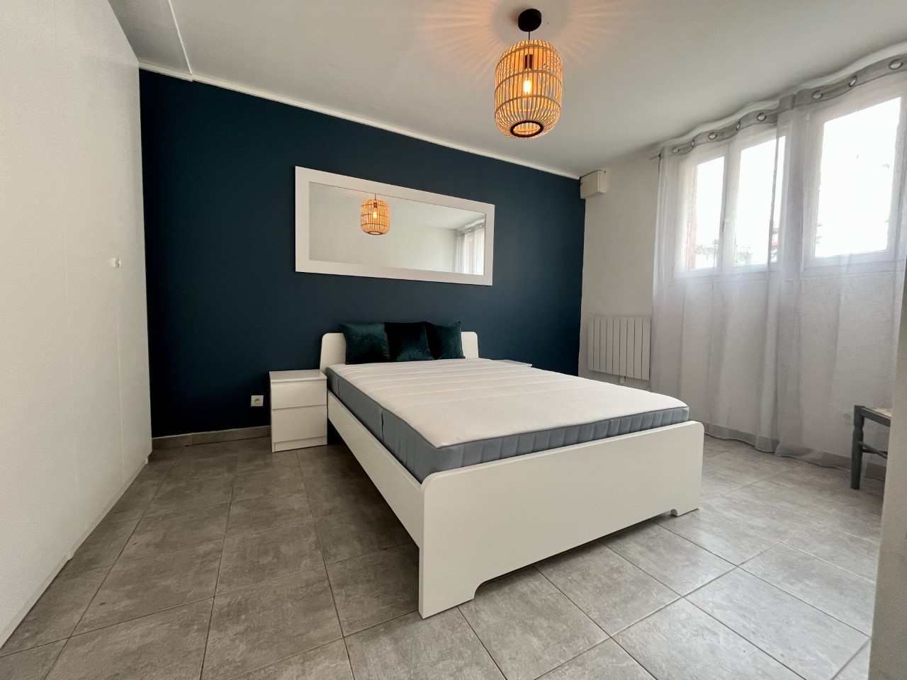 Photo SENS centre - F2 en RdC meublé image 5/6