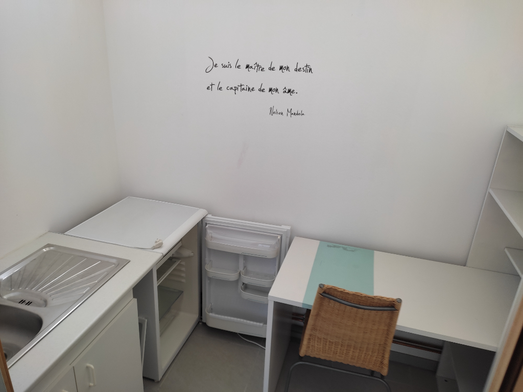 Photo AUXERRE - QUARTIER TRIBUNAL - LOCAL 48M² RDC image 4/6