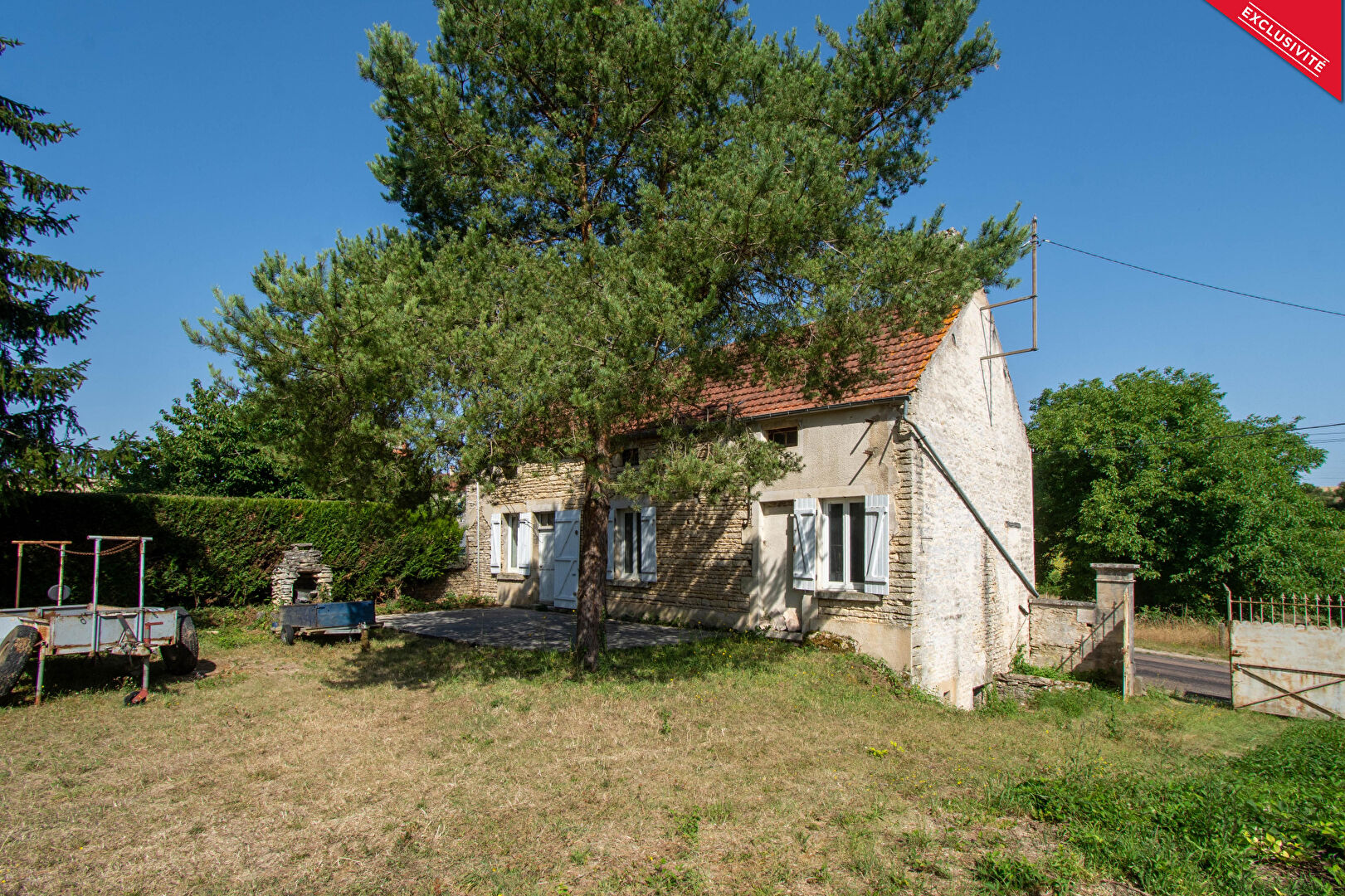 Entre Noyers sur serein et Montbard ( gare TGV )