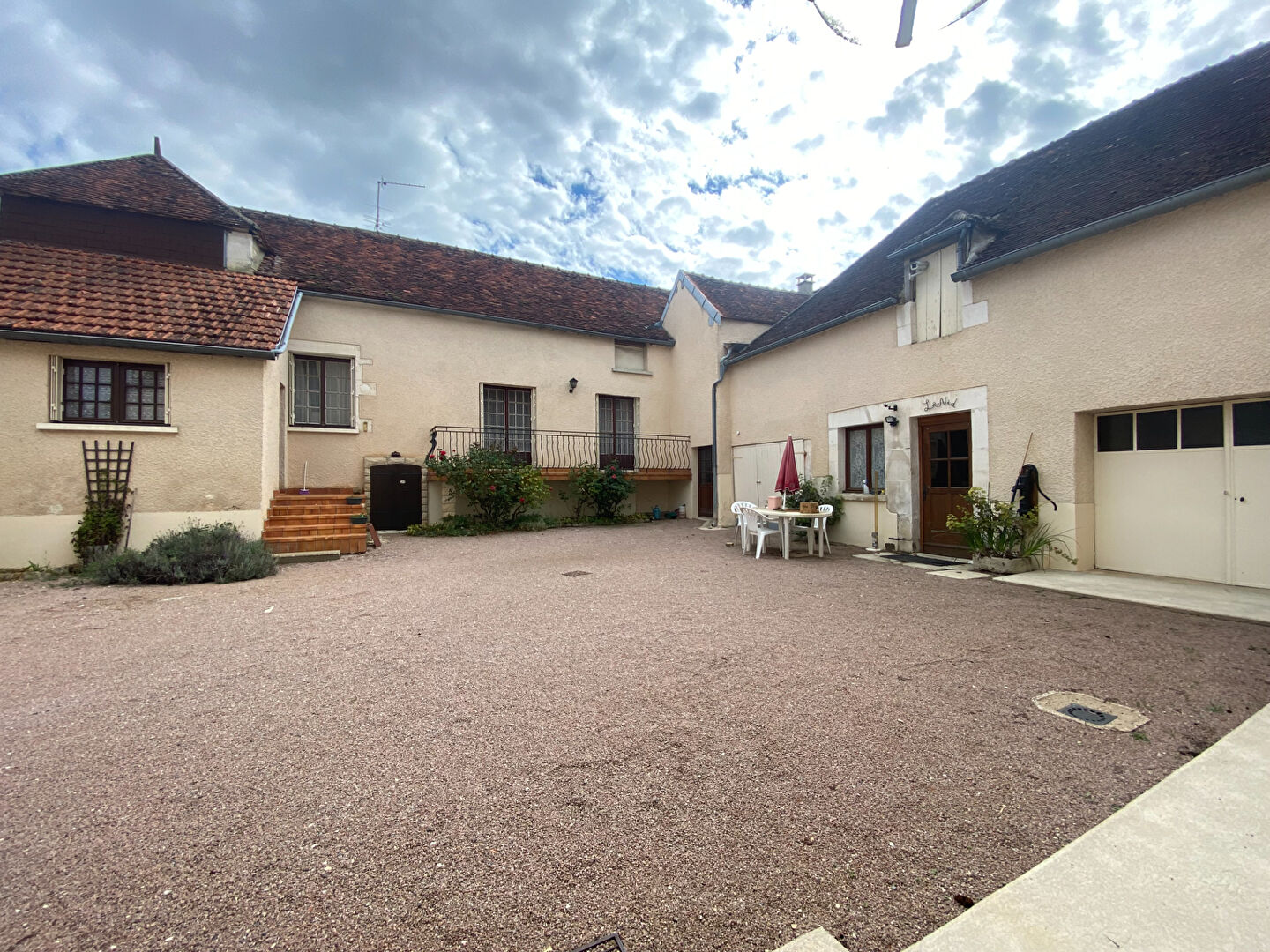 Photo EPINEUIL image 1/6