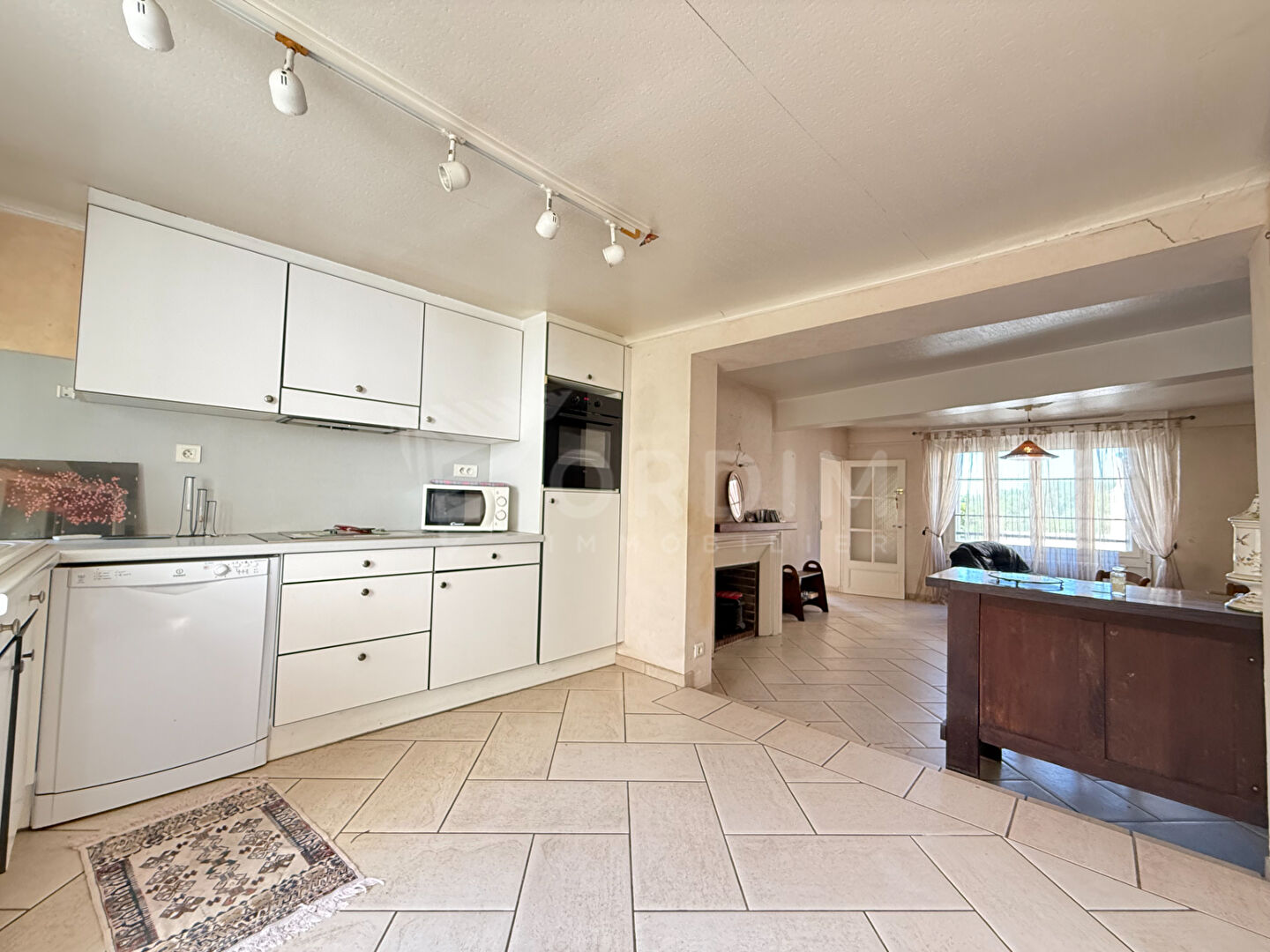 Photo Maison Bonny Sur Loire 3 pièce(s) 132 m2 garage terrain 401 m² image 2/6