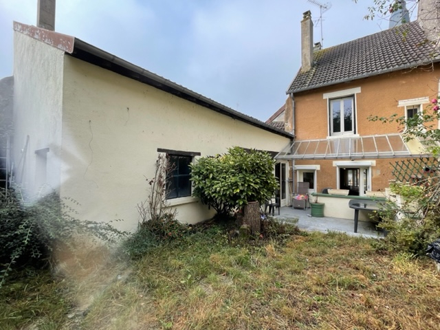 Photo Maison Bonny Sur Loire 3 pièce(s) 132 m2 garage terrain 401 m² image 6/6