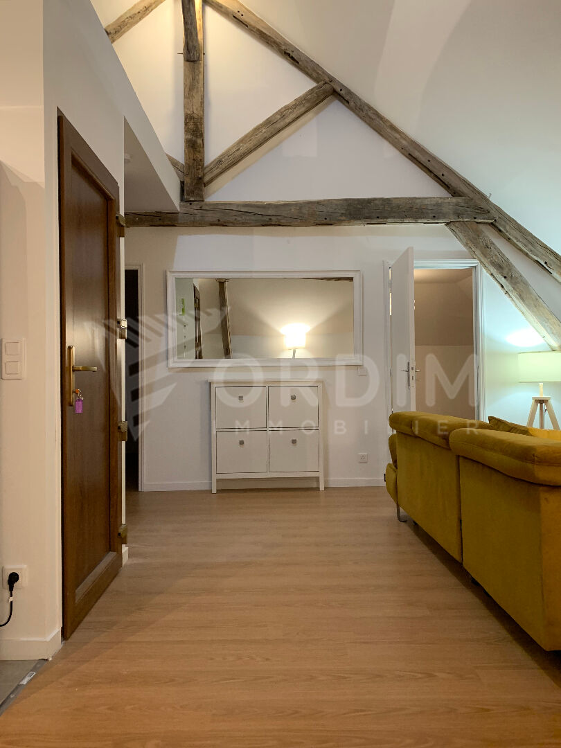Photo TOUCY - Magnifique logement meublé type F3 image 3/6