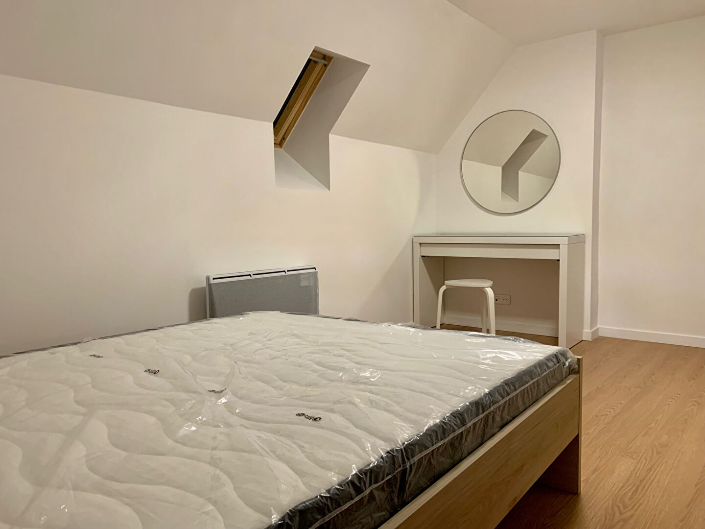 Photo TOUCY - Magnifique logement meublé type F3 image 6/6