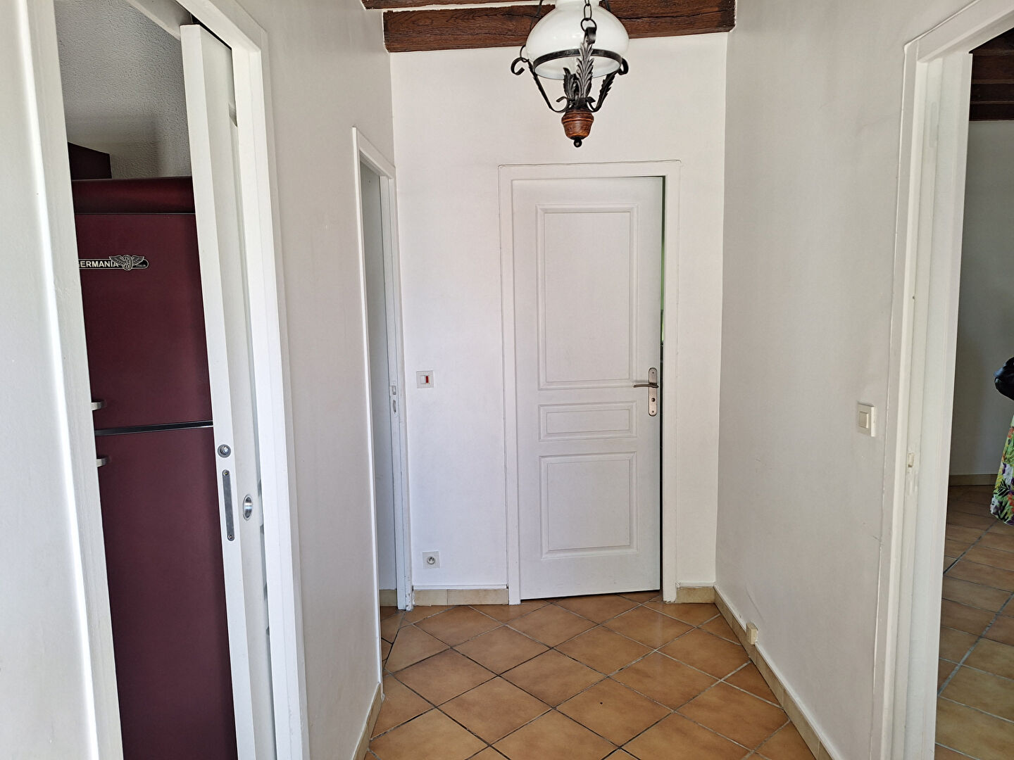 Photo Mézilles - Maison de type F2 - Jardin et dépendances. image 4/6