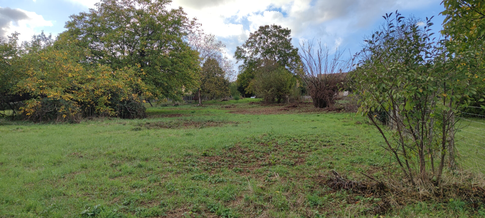 Photo Au centre du village de Villefargeau image 4/6