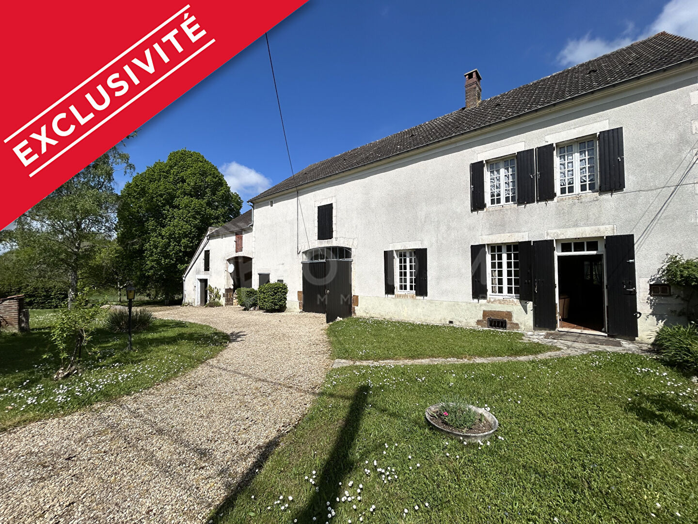 Photo Longére avec dépendances - POURRAIN -  6340m² de terrain image 1/6