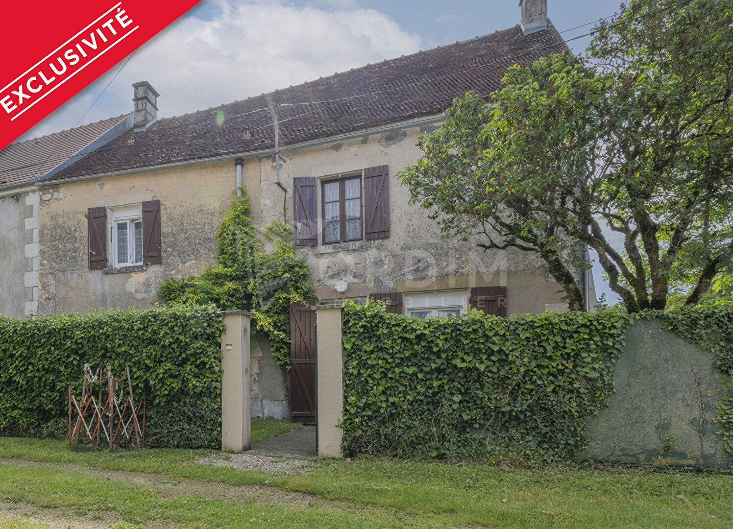 Maison au calme avec terrain agréable, en excellent état