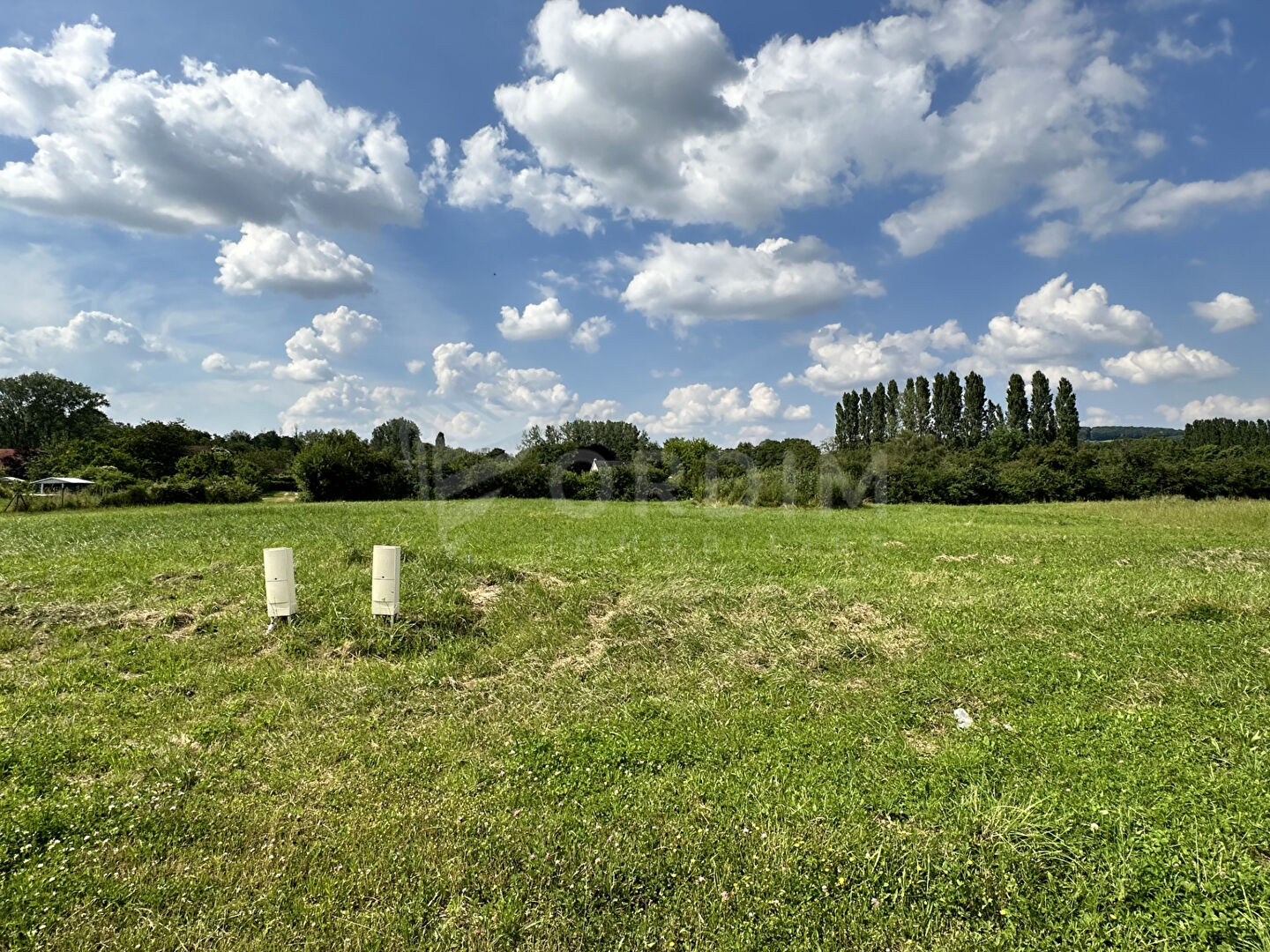 Terrain viablisé de 1130 m2 à 6km de Sancerre