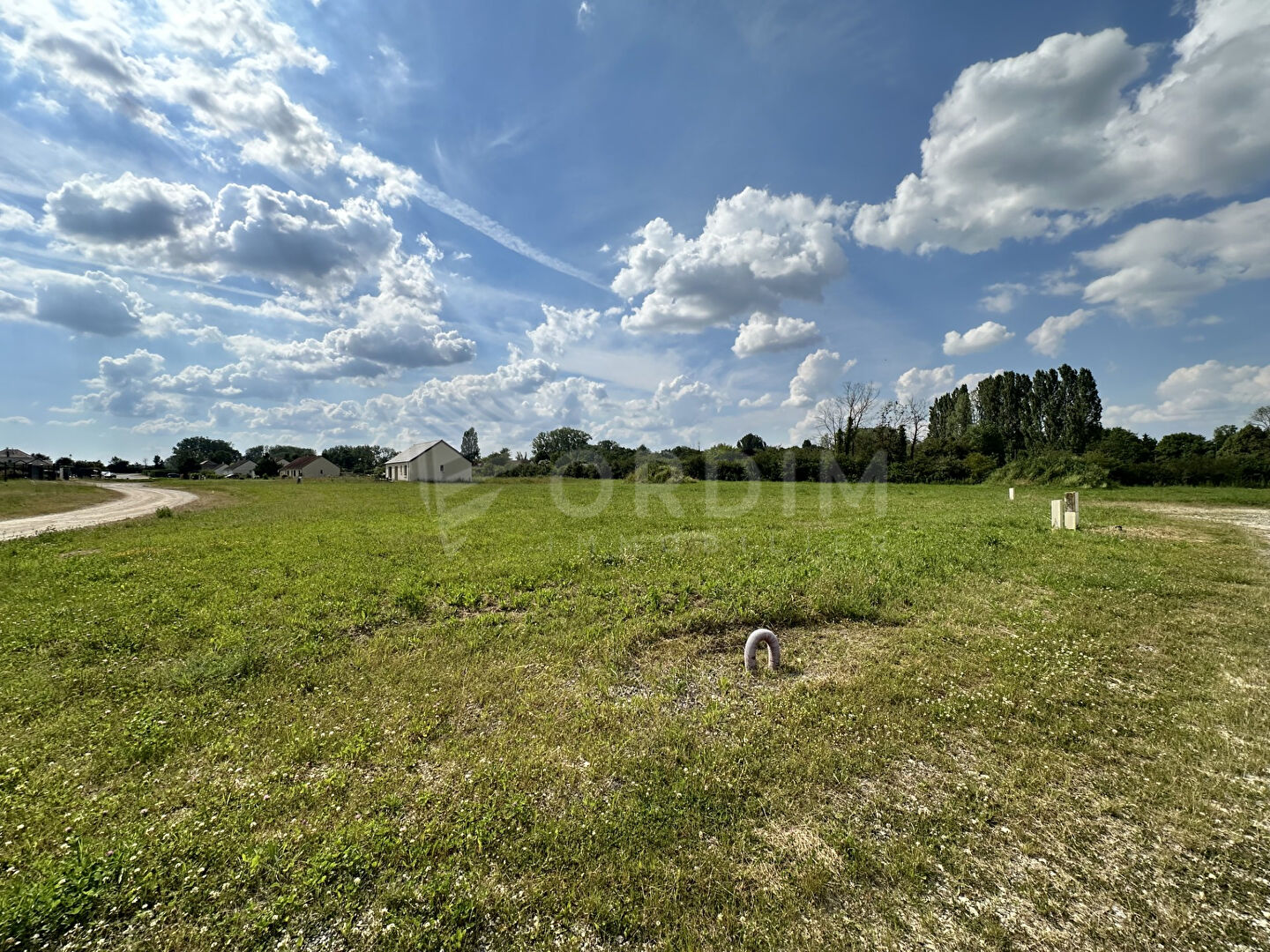 Terrain de 962 m² viabilisé à 6km de Sancerre
