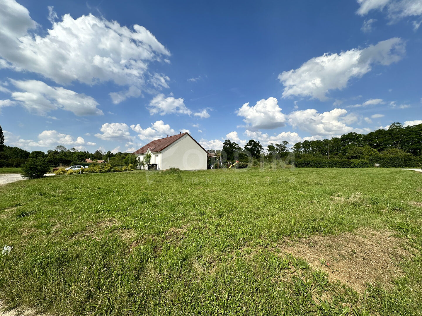 Photo Terrain de 1040 m² viabilisé à 6km de Sancerre image 1/1