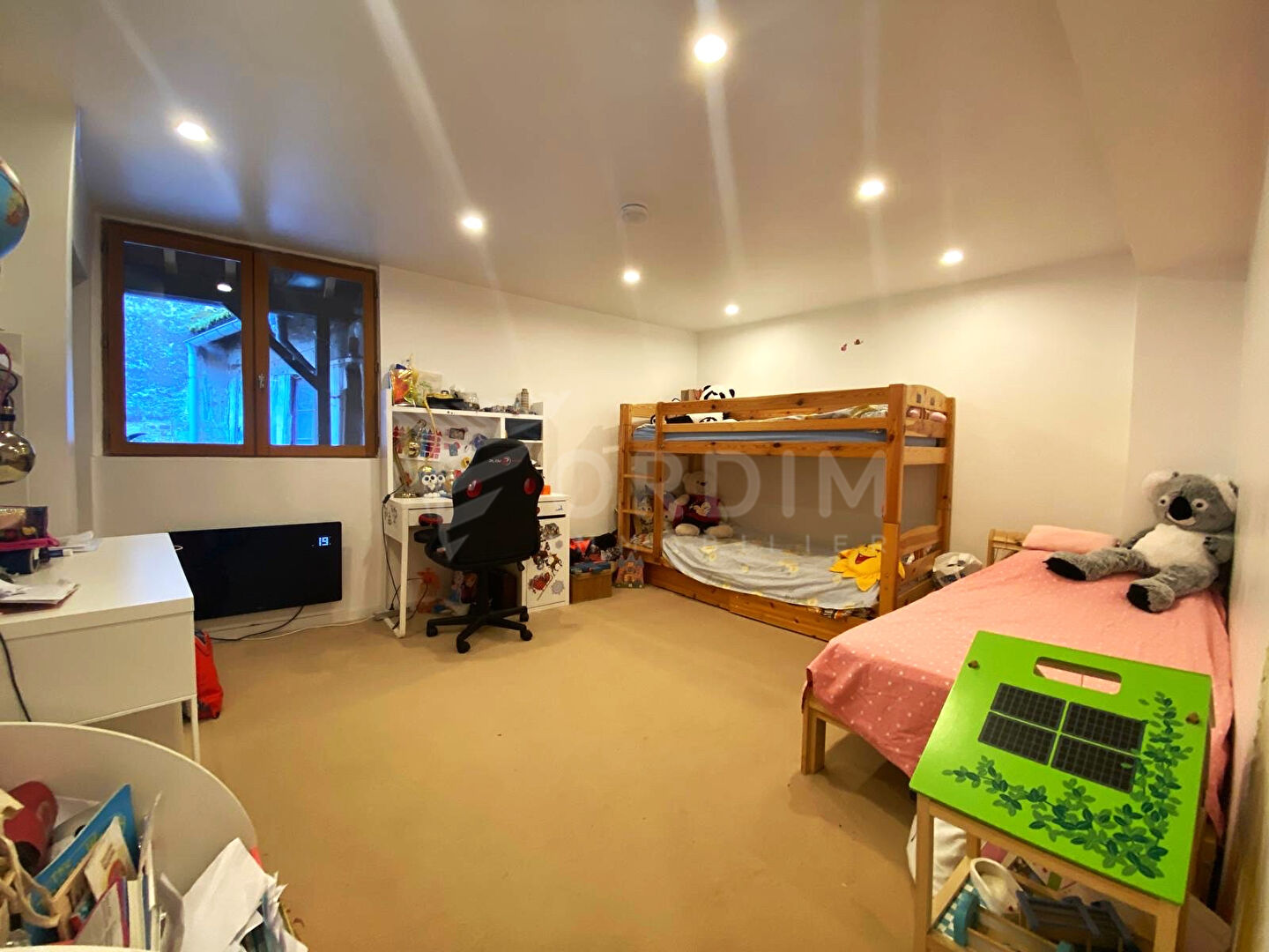 Photo EXCLUSIVITE JOIGNY image 6/6