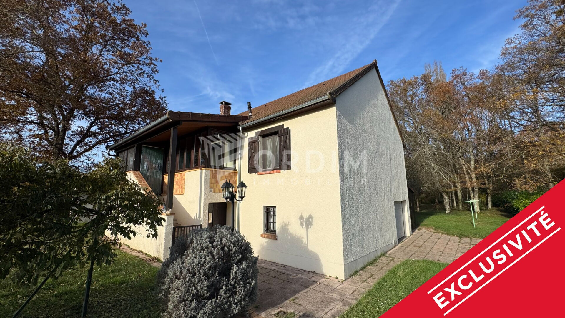 Cosne Cours Sur Loire pavillon 3 chambres sur 1570 m² de terrain.