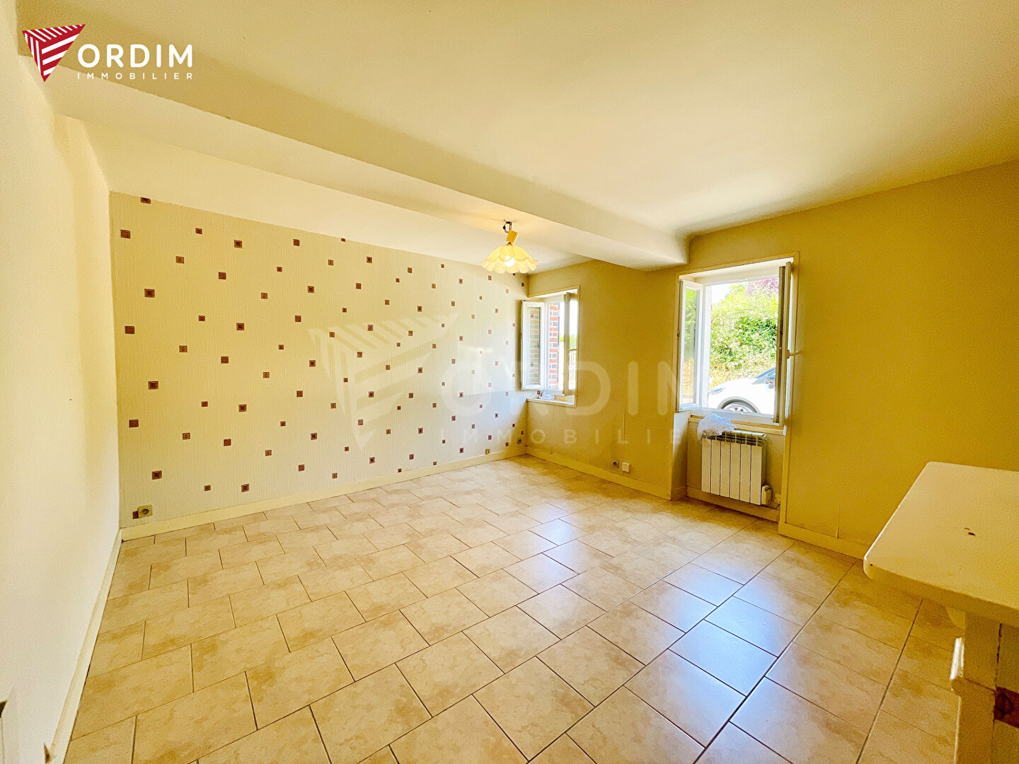 Photo **Opportunité à Saisir : Maison avec Grange et Jardin à Saint-Fargeau** image 6/6