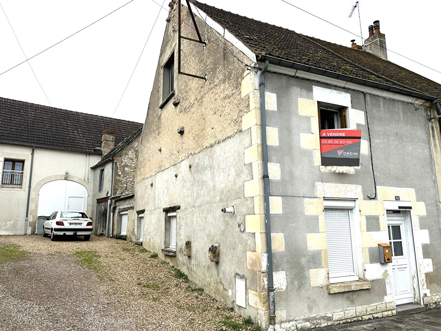 Maison  à Cosne S/L - 3 chambres - Terrain de  326 m².