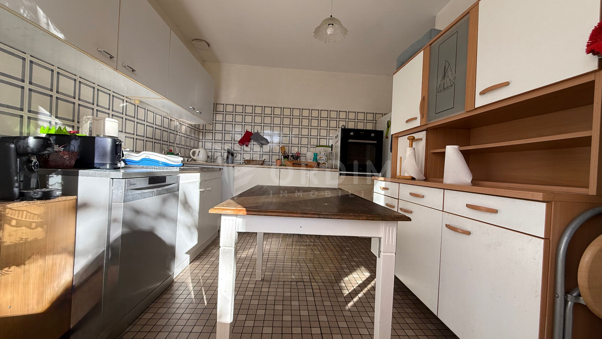 Photo Pavillon de plain-pied 102 m²  4 chambres  garage double  terrain arboré image 3/6