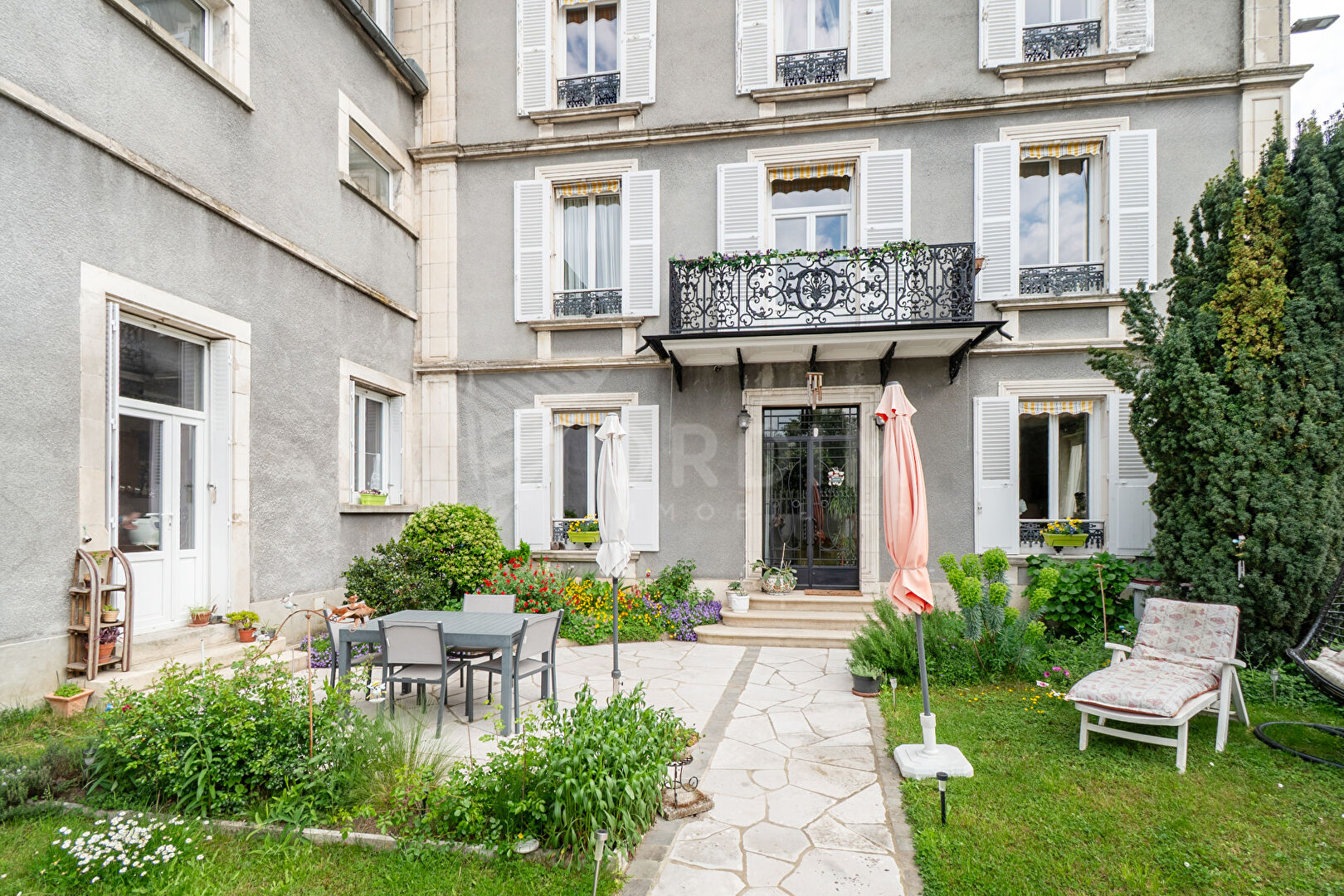 Photo Maison Tonnerre 7 pièce(s) 223.90 m2 image 2/6