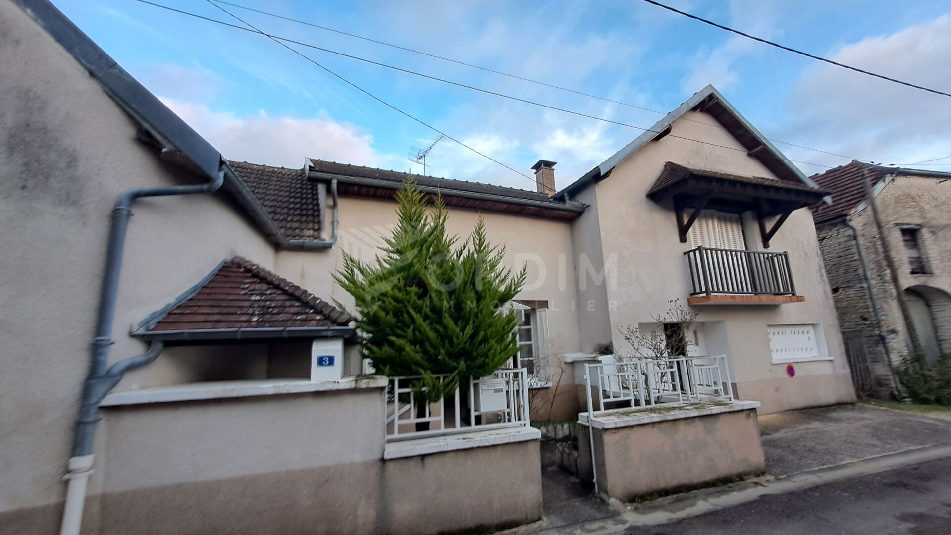 Photo Maison Cruzy Le Chatel 3 pièce(s) image 2/6