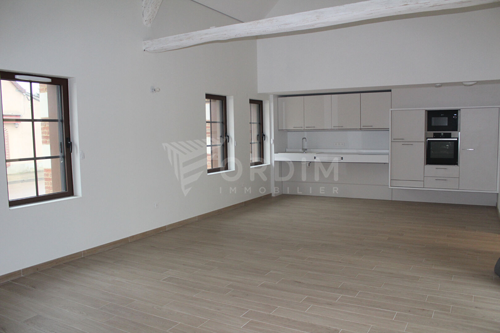 CARISEY - bel appartement F2 de 82m² aux normes PMR -