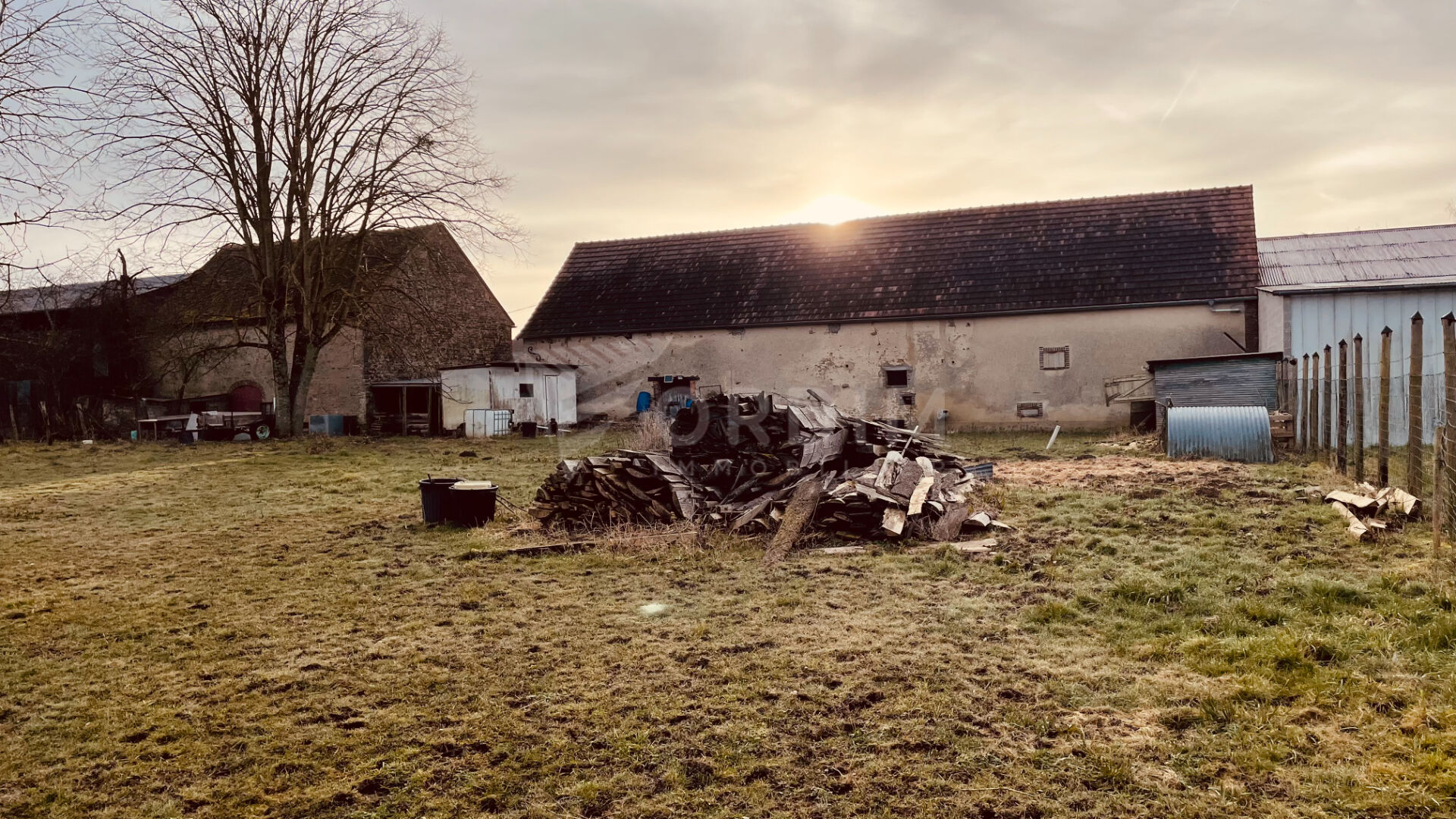 Photo PERCEY ancien corps de ferme image 3/6