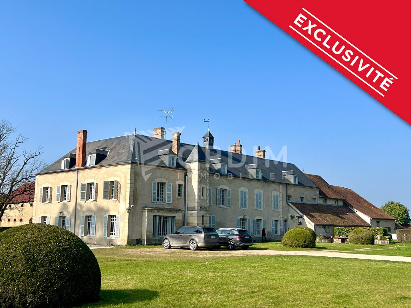 Magnifique Manoir au coeur d'un domaine boisé de 27ha
