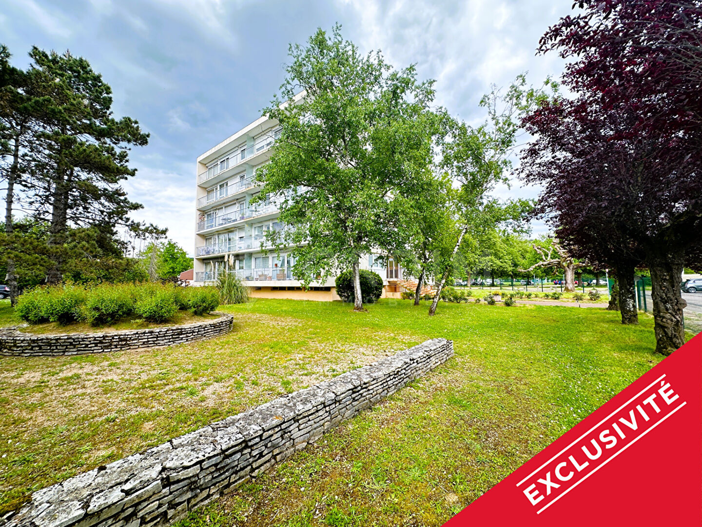 Photo EXCLUSIVITE JOIGNY - RESIDENCE DES INGLES image 1/6