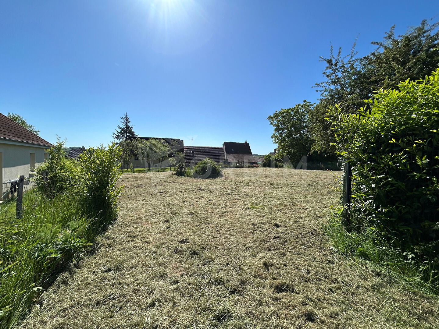Photo Beau terrain à bâtir - Villefargeau ! 827 m² image 3/4