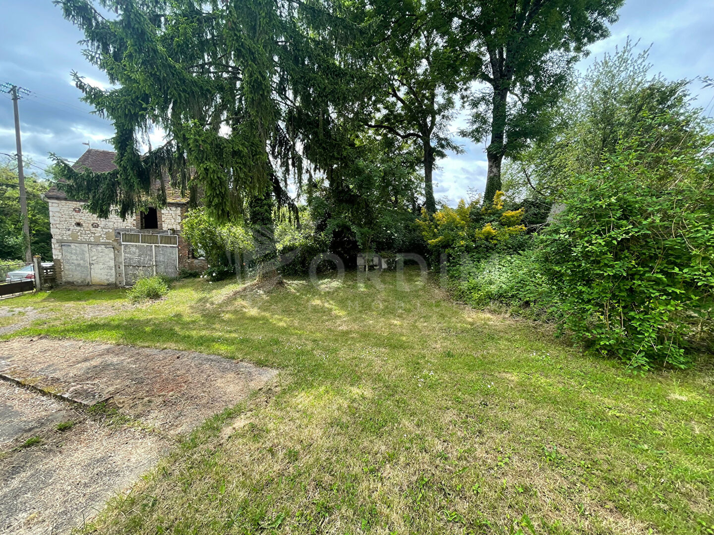 Photo Jolie longère avec dépendances - Merry La Vallee image 2/6