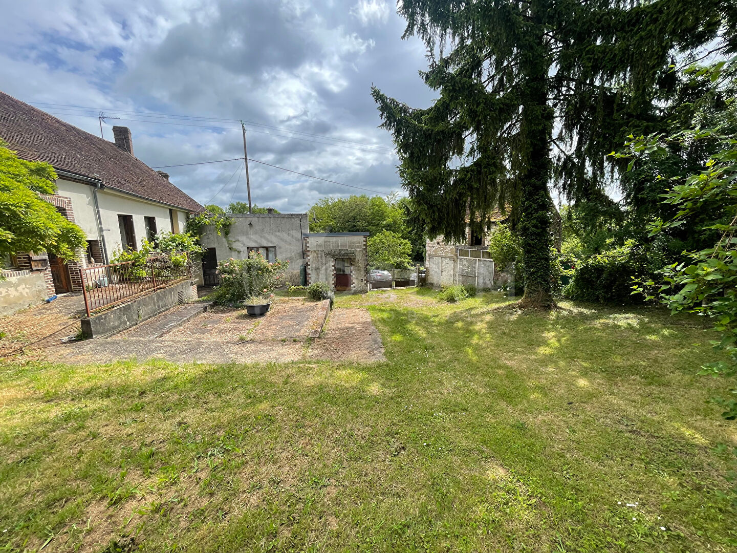 Photo Jolie longère avec dépendances - Merry La Vallee image 5/6