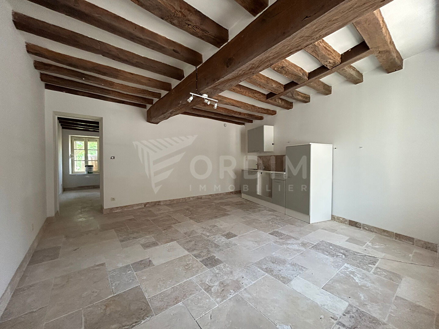 Photo Immeuble de rapport Toucy - 5 lots - forte rentabilité image 2/6