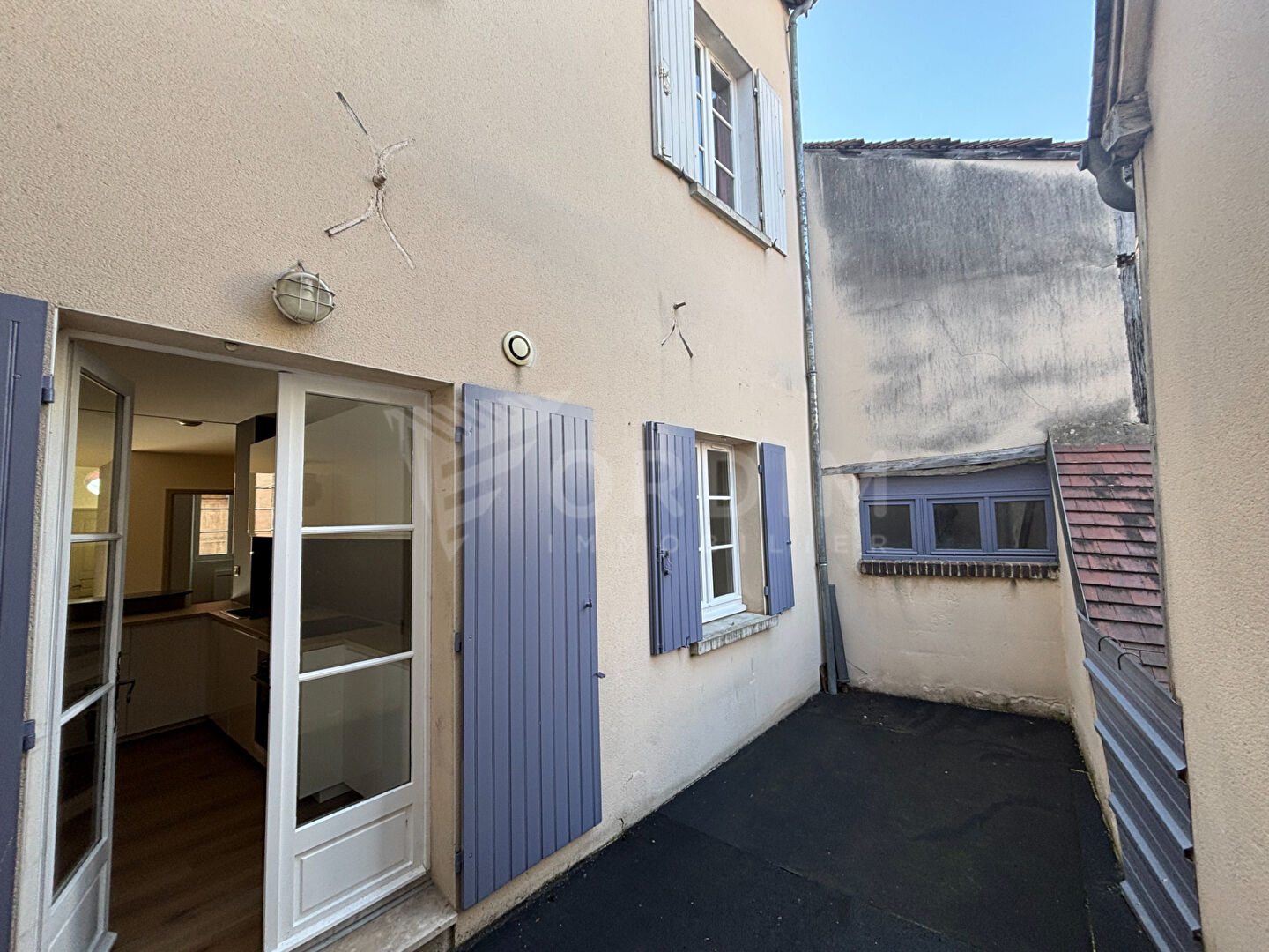 Photo Centre-ville Auxerre : F3 Refait à Neuf avec Terrasse. Coup de Coeur Assuré ! image 3/6
