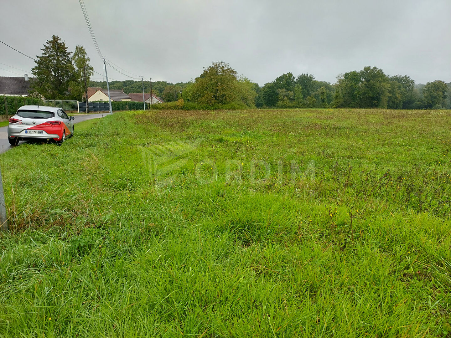 Photo Terrain plat et constructible 3324 m2 image 2/6