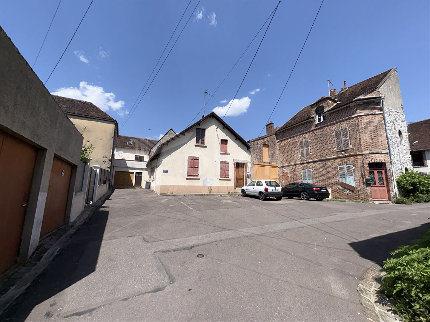 Photo Maison centre ville: Saint Julien Du Sault image 2/6