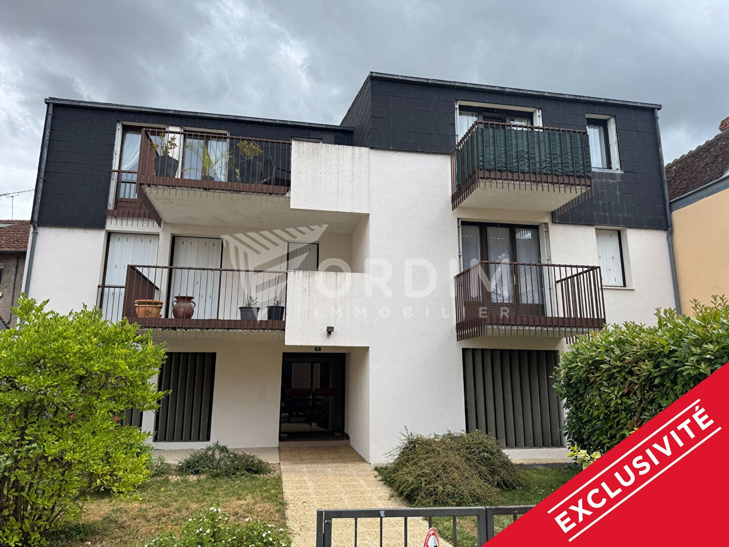 Photo COSNE CENTRE APPARTEMENT T1 avec balcon, garage et cave. image 1/6