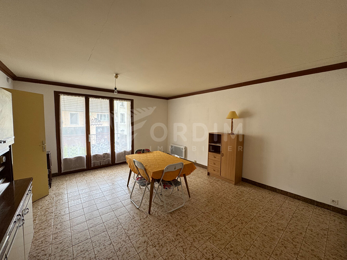 Photo COSNE CENTRE APPARTEMENT T1 avec balcon, garage et cave. image 3/6