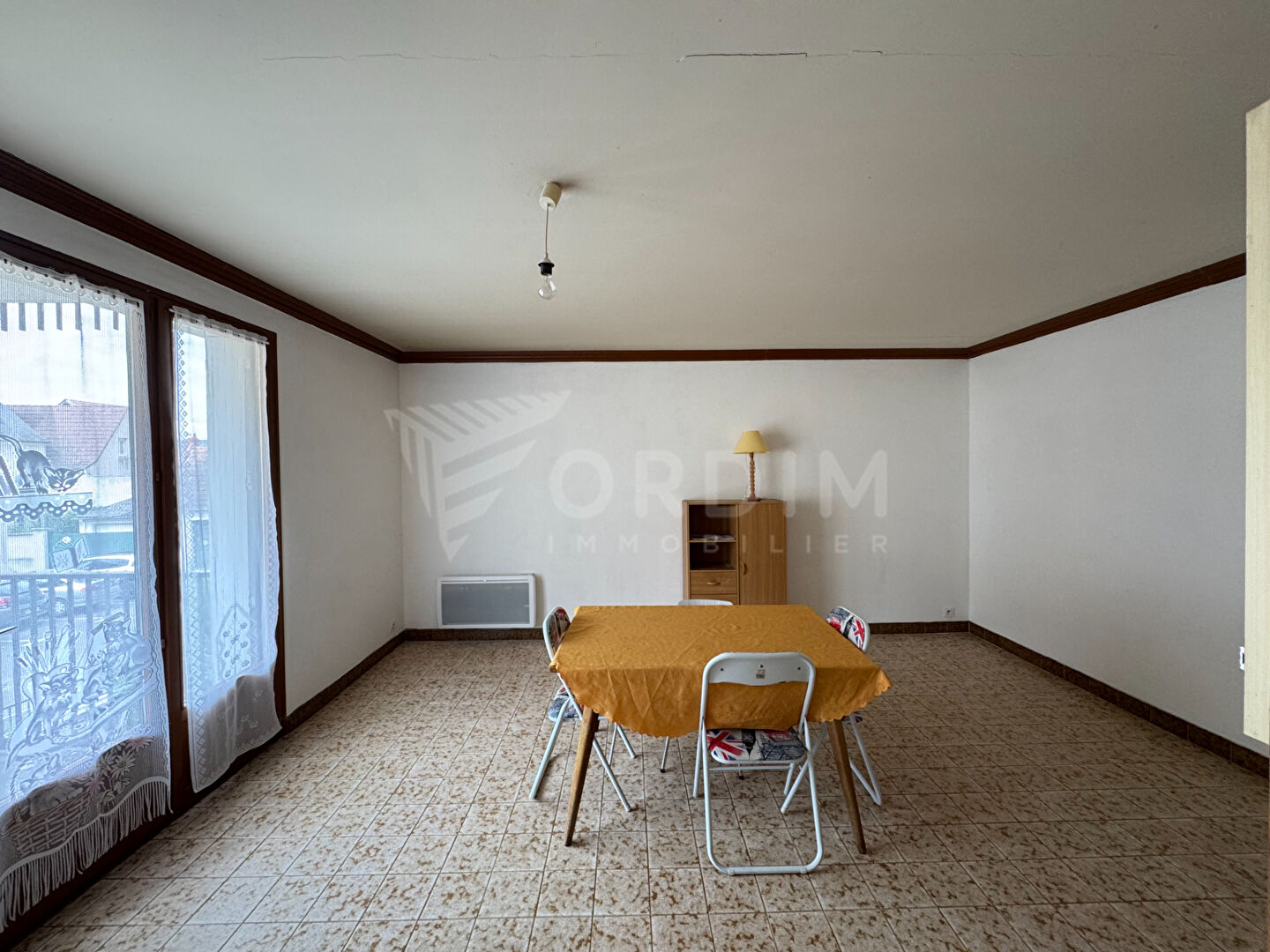 Photo COSNE CENTRE APPARTEMENT T1 avec balcon, garage et cave. image 5/6