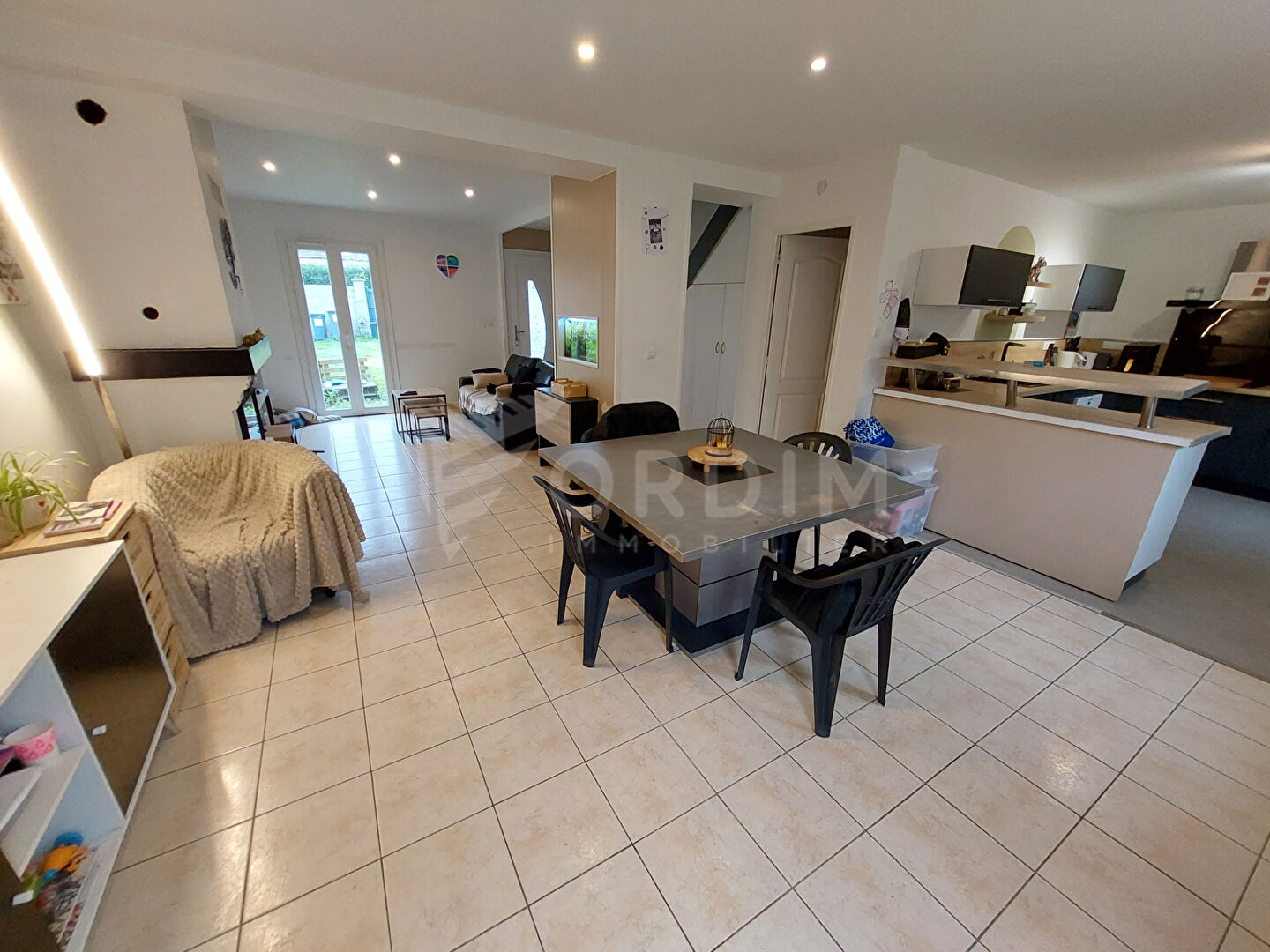 Photo Pavillon récent environnement campagne. image 3/6