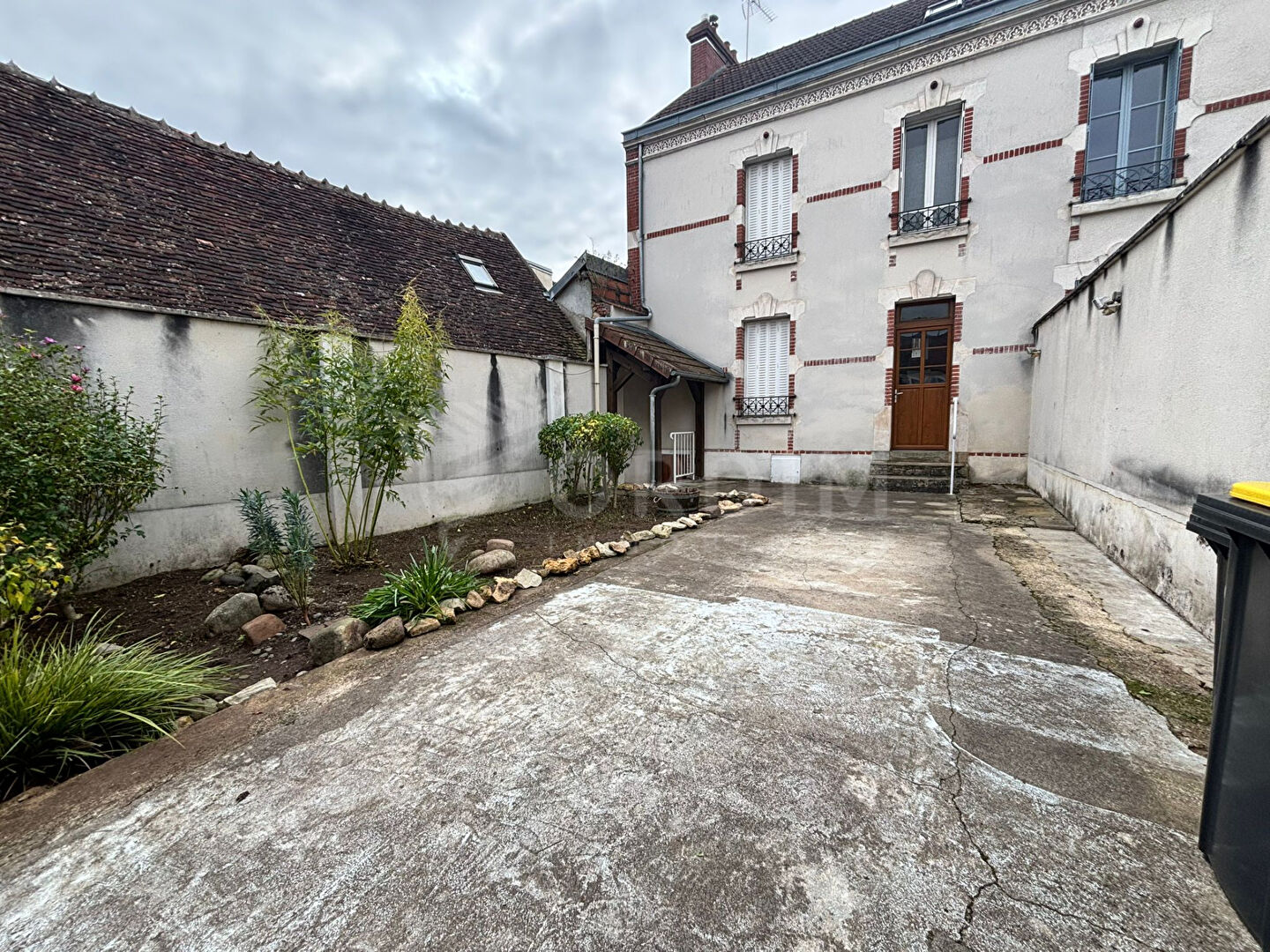 Maison de ville hyper centre d' Auxerre 4 pièce(s) 95 m2