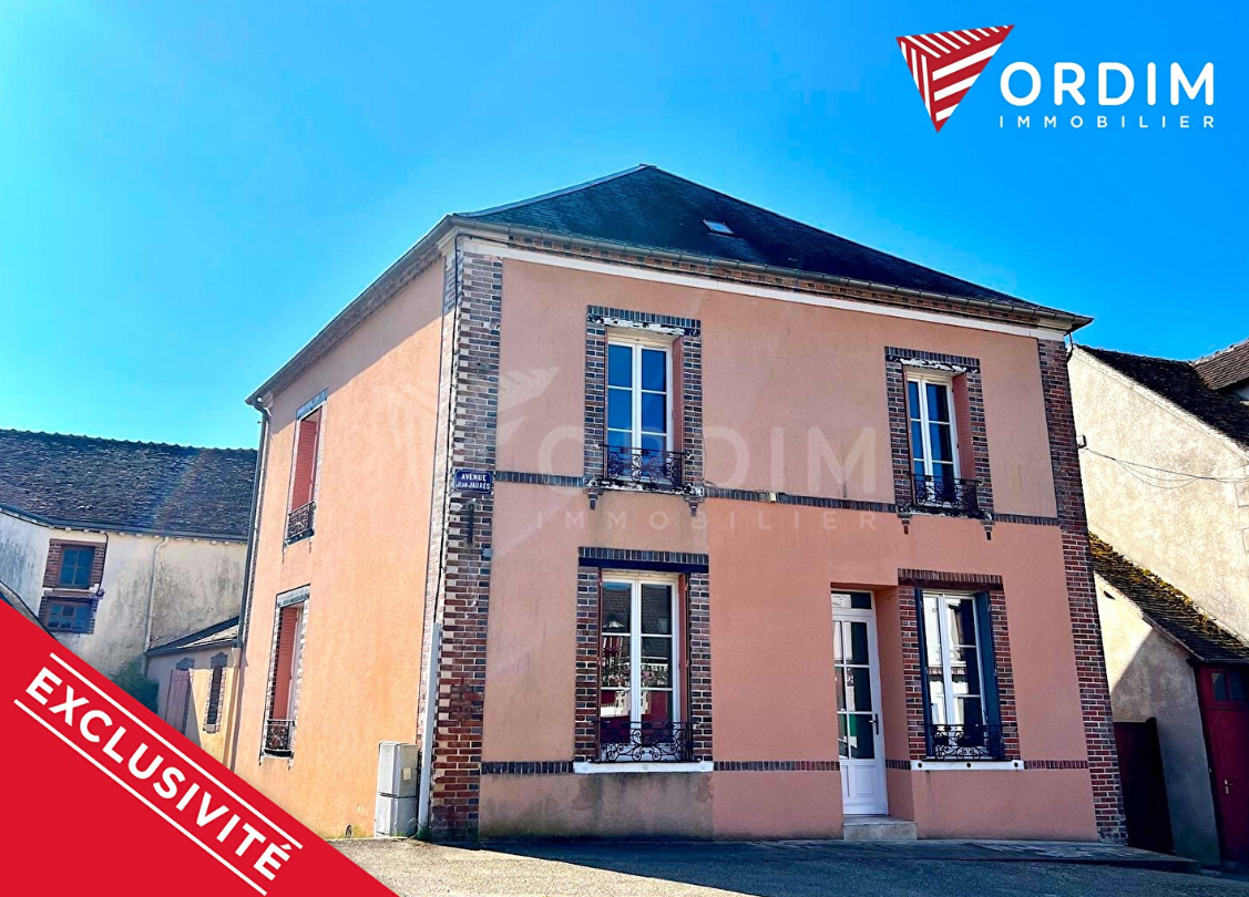 BLENEAU, appartement refait à neuf de 4 pièce avec garage