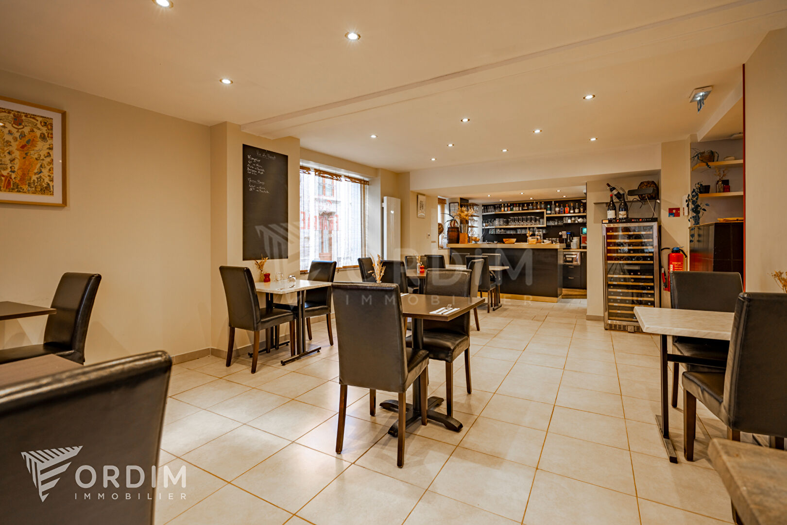 Photo Murs Commerciaux Restaurant avec Dépendances - Centre de Saint-Sauveur-en-Puisaye image 5/6