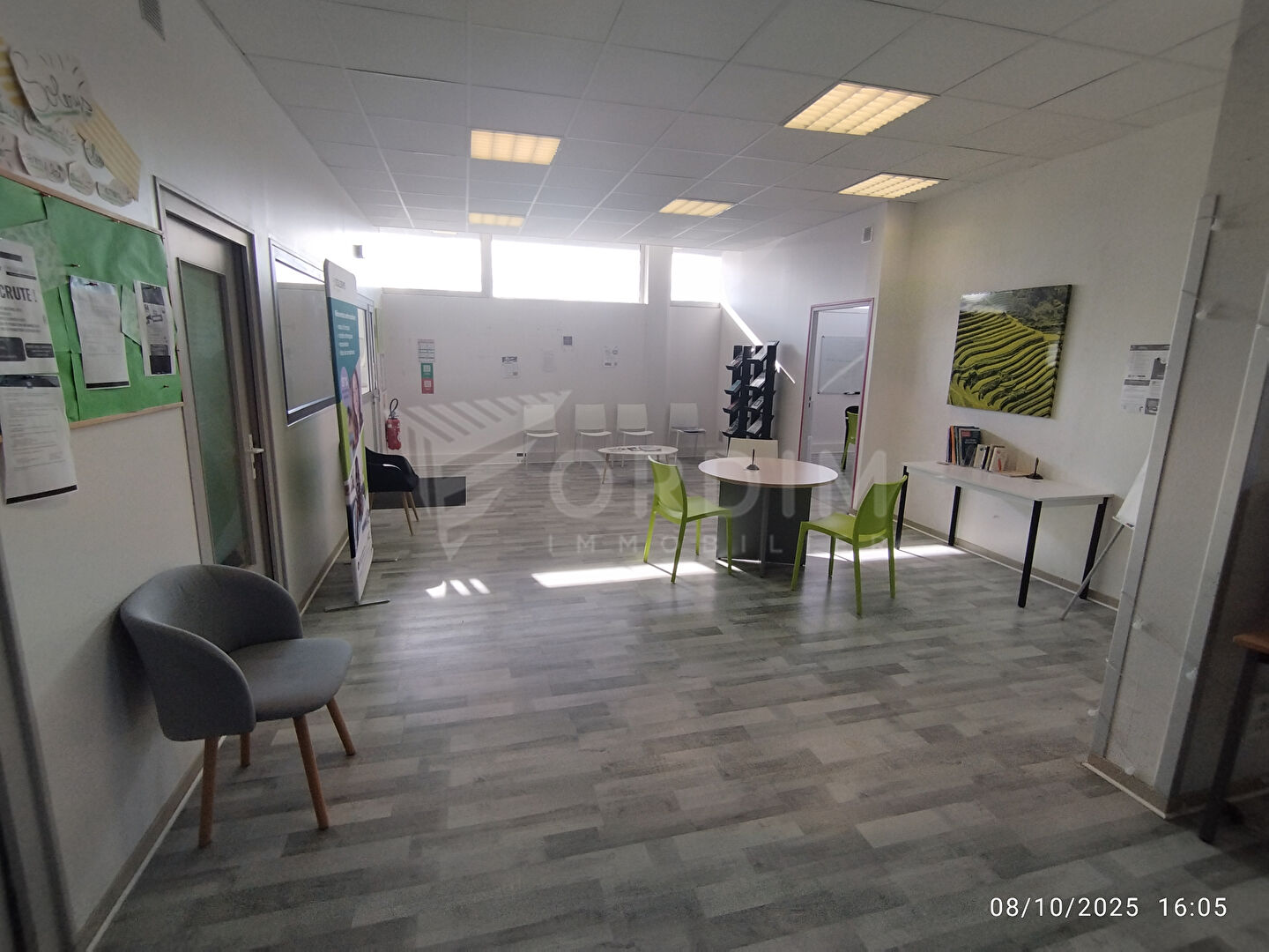 Photo AUXERRE 5 AV JEAN MOULIN - LOCAL DE BUREAUX OU COMMERCIAL DE 177M² image 4/6