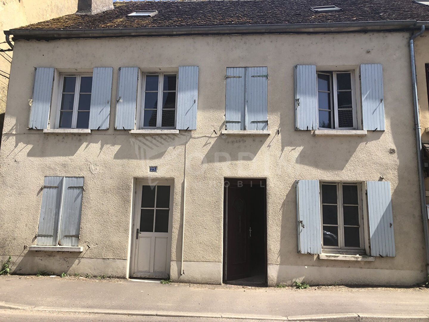 Photo TOUCY , joli appatement F1 de plain-pied image 1/4