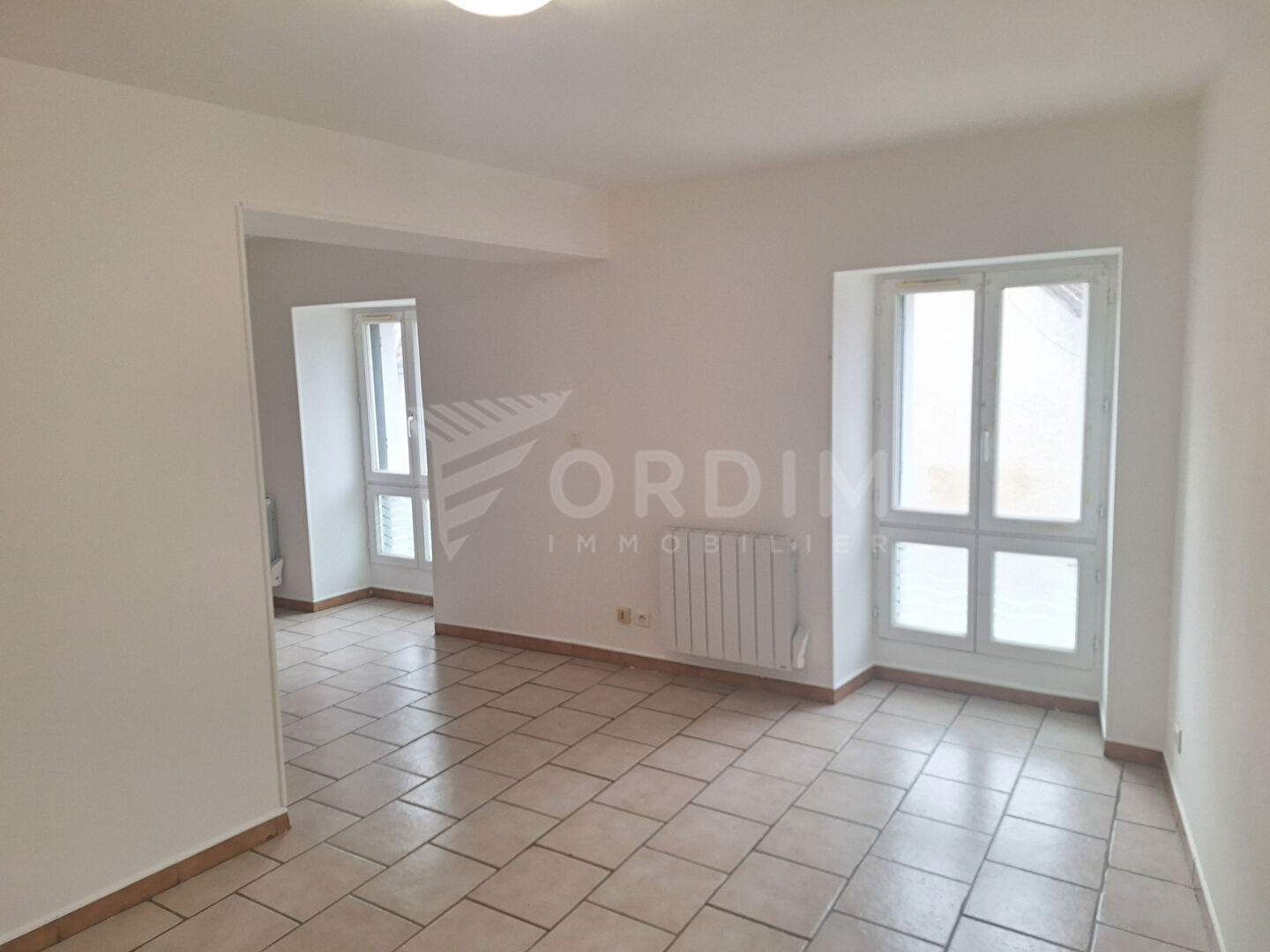 Photo Neuvy sur Loire - Beau F3 rénové image 3/6