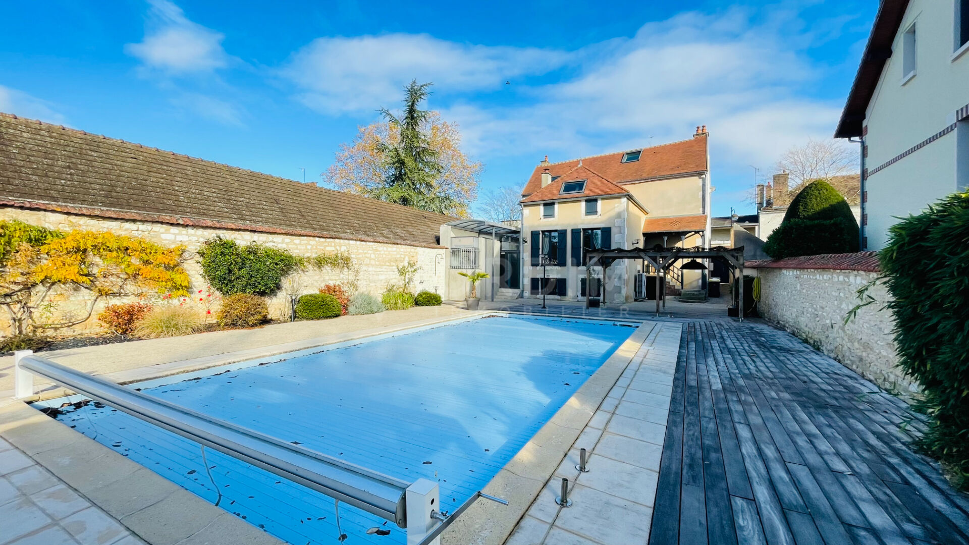 Demeure bourgeoise de caractère au coeur de Chablis